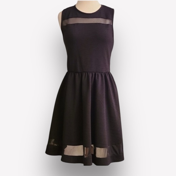 🇪🇸 French Atmosphere Black Mesh panels Skater Dress - Picture 1 of 7